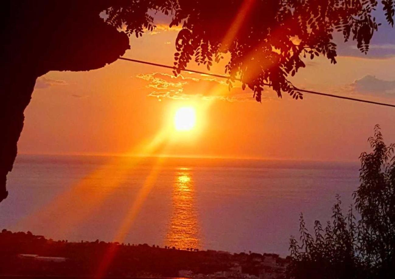 Panoraias Luxury Suite Kyparissia Eksteriør billede